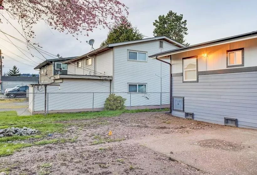 Charming Auburn Home: 15 Mi To Downtown Tacoma!