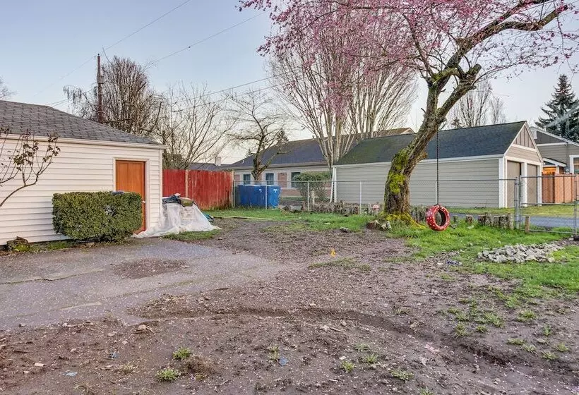 Charming Auburn Home: 15 Mi To Downtown Tacoma!