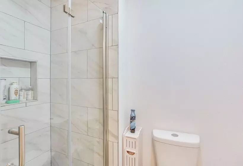 Charming Auburn Home: 15 Mi To Downtown Tacoma!