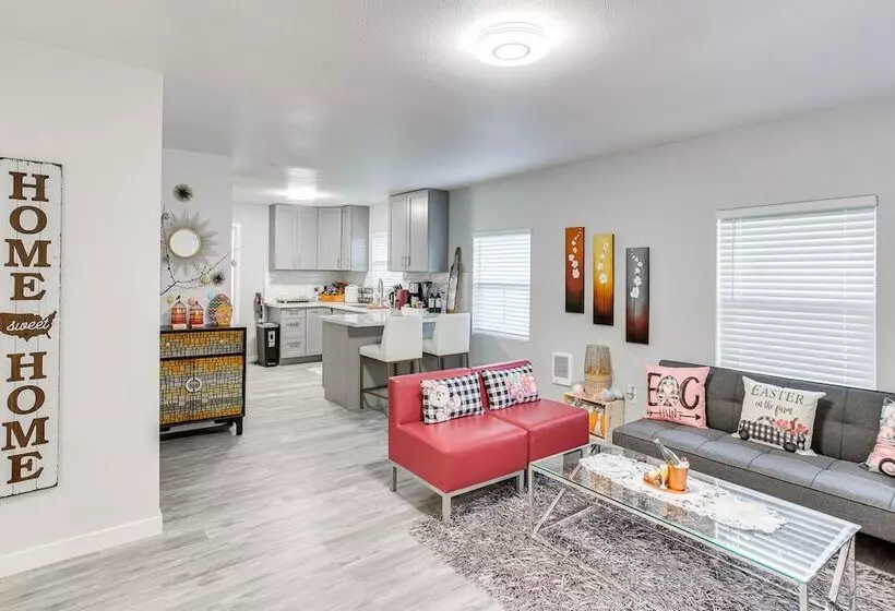 Charming Auburn Home: 15 Mi To Downtown Tacoma!