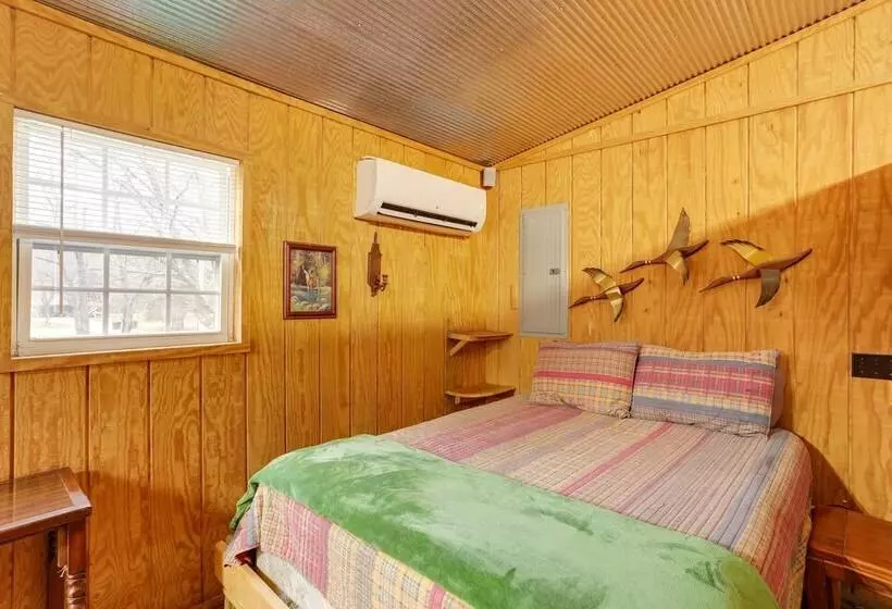 Cozy Riverfront Cabin ~ 2 Mi To Main Street Hardy