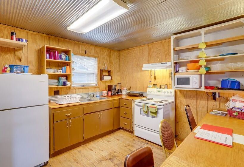 Cozy Riverfront Cabin ~ 2 Mi To Main Street Hardy