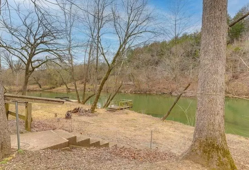 Cozy Riverfront Cabin ~ 2 Mi To Main Street Hardy