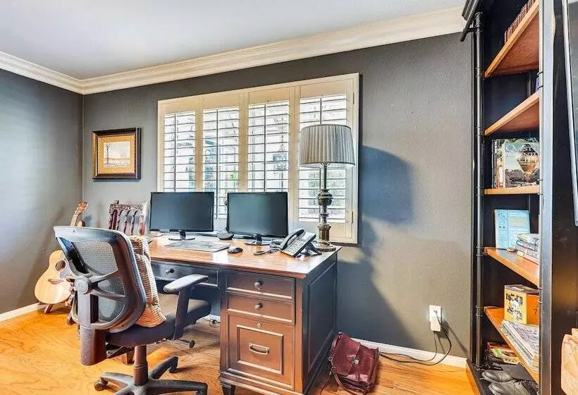 Escondido Home: Private Pool, 2 Grills & Fire Pit!