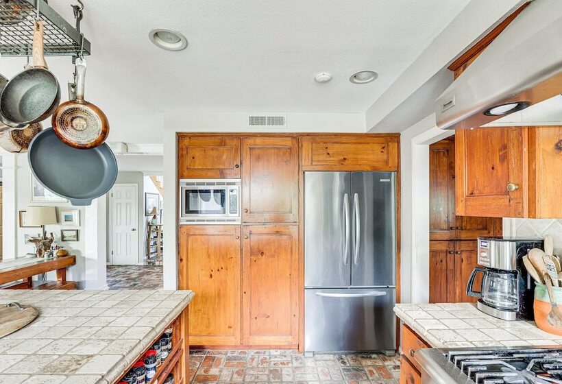 Escondido Home: Private Pool, 2 Grills & Fire Pit!