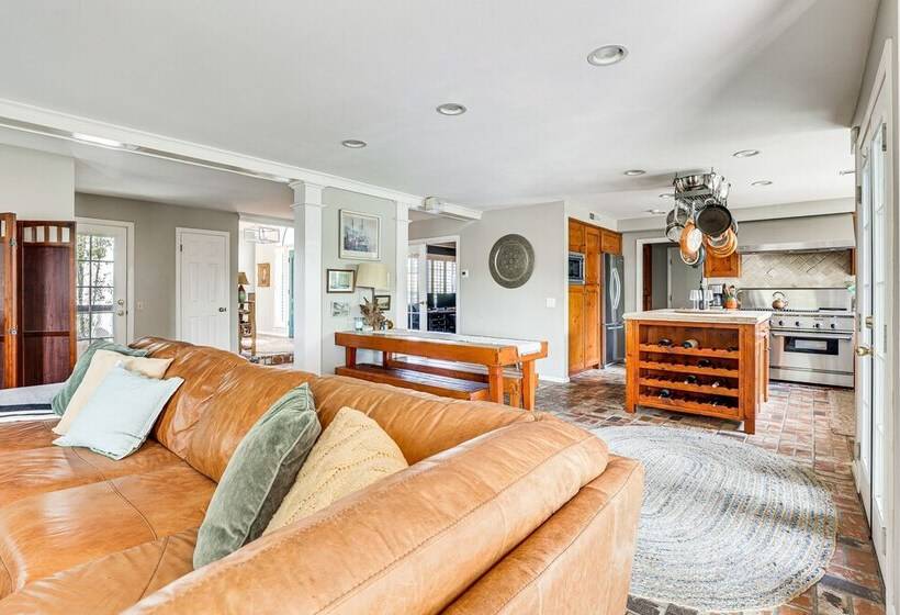 Escondido Home: Private Pool, 2 Grills & Fire Pit!