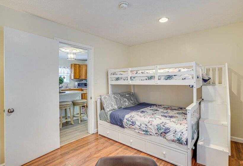 Family Home In Blossvale W/ Oneida Lake Access!