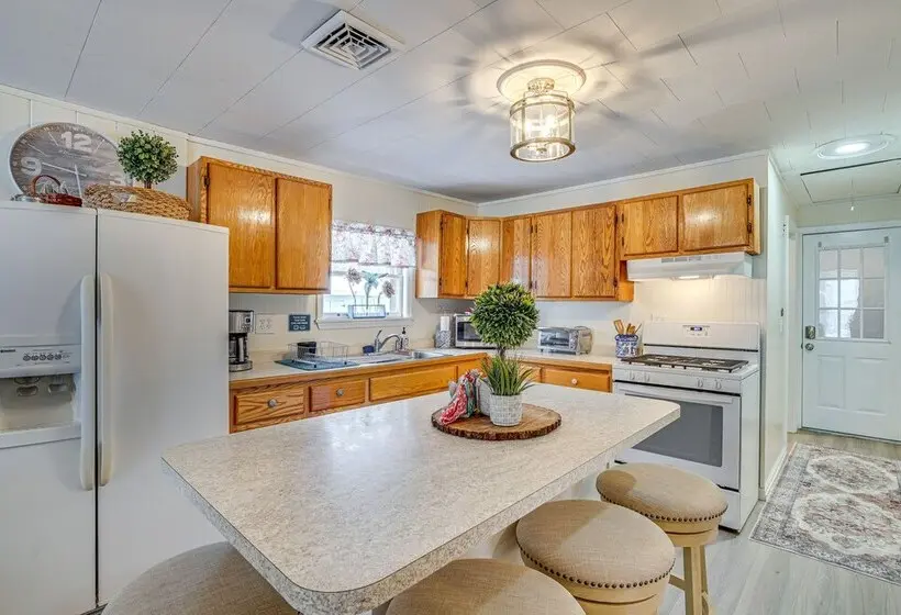 Family Home In Blossvale W/ Oneida Lake Access!