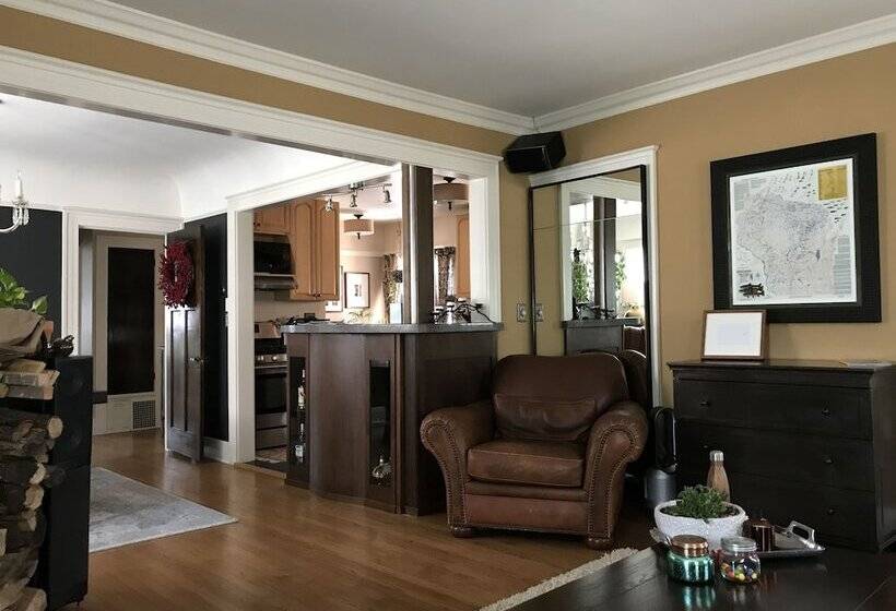 客栈 Beautiful Luxury Suite A Shorewood Home