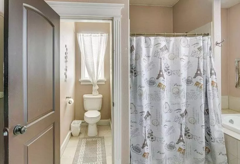 Inviting Wasilla Vacation Rental: 6 Mi To Big Lake