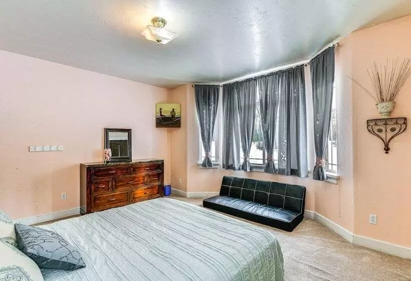 Inviting Wasilla Vacation Rental: 6 Mi To Big Lake