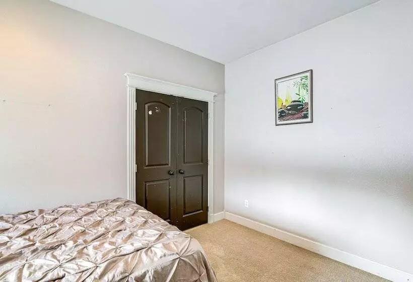 Inviting Wasilla Vacation Rental: 6 Mi To Big Lake