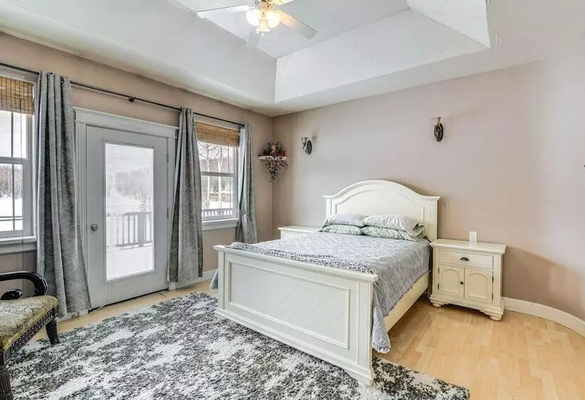 Inviting Wasilla Vacation Rental: 6 Mi To Big Lake