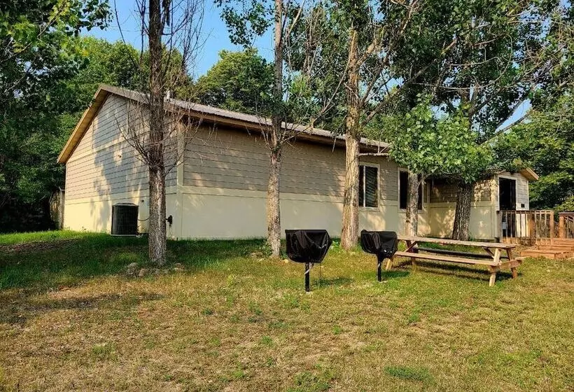 Legacy Lakeside Resort