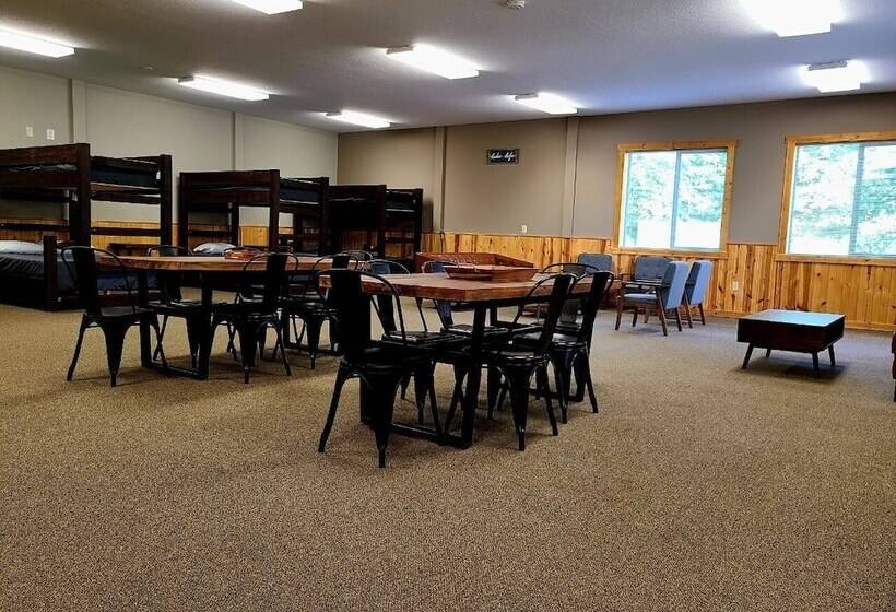 Legacy Lakeside Resort