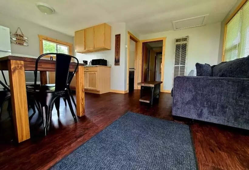 Legacy Lakeside Resort