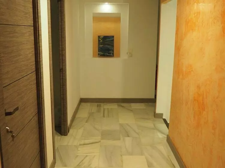 Molucano Themed Rooms