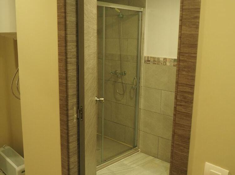 Molucano Themed Rooms