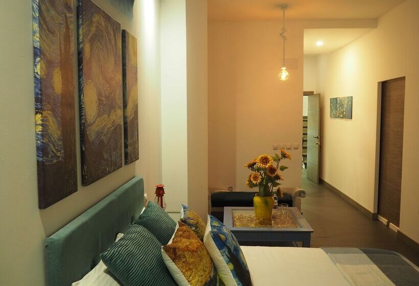 Molucano Themed Rooms