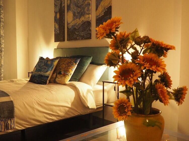 Molucano Themed Rooms