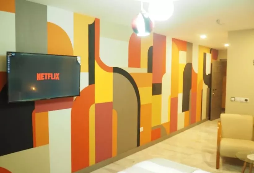 Molucano Themed Rooms