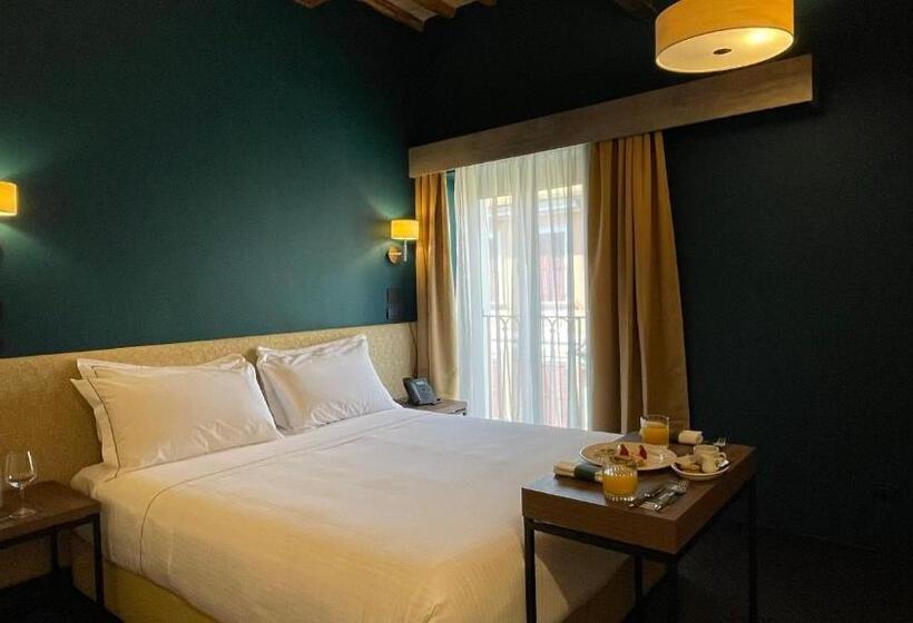 Passpartout Boutique Palace