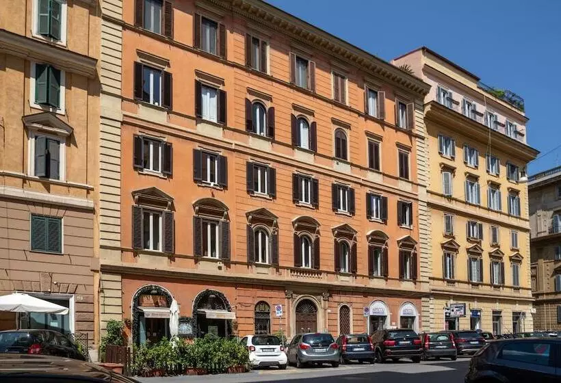 پانسیون Porta Castello Suites