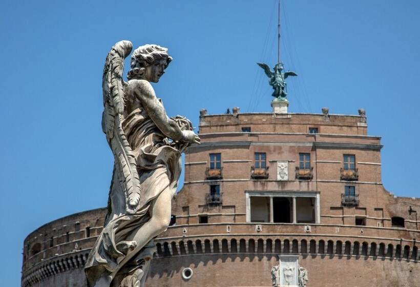 פנסיון Porta Castello Suites