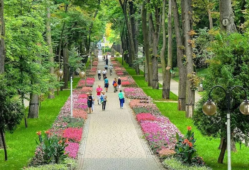 Majatalo Willa Marcel Park