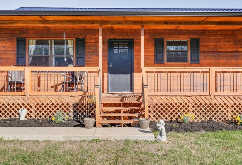 Pet Friendly Countryside Haven Near Cherokee Lake!
