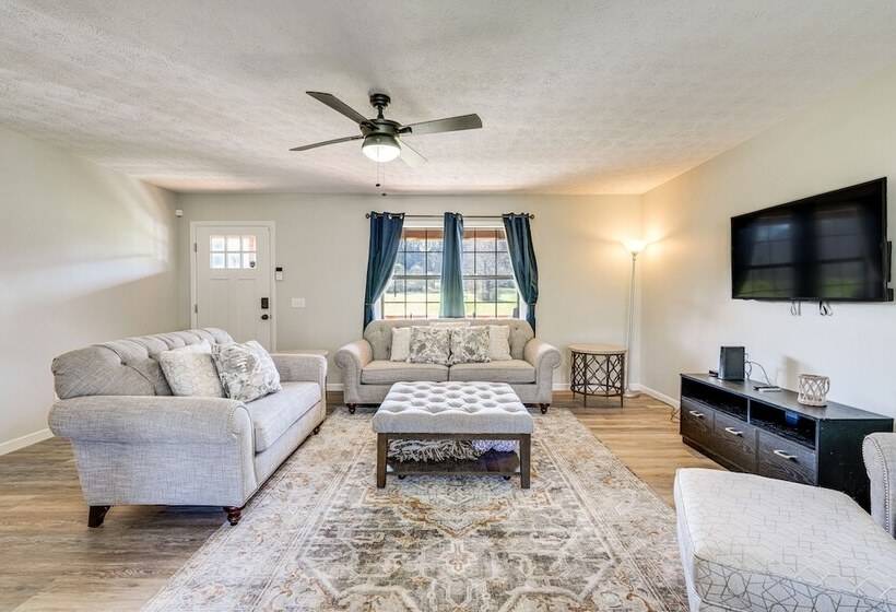 Pet Friendly Countryside Haven Near Cherokee Lake!