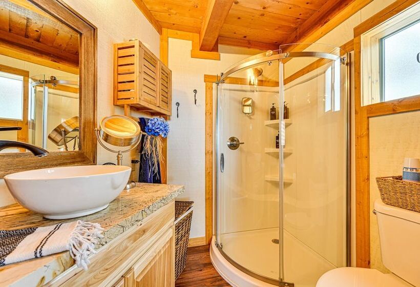 Pet Friendly Munds Park Cabin Near Hiking Trails!