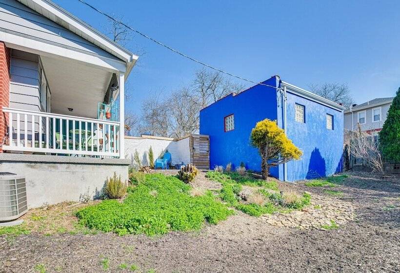 Pet Friendly Pittsburgh Home: 3 Mi To Downtown!