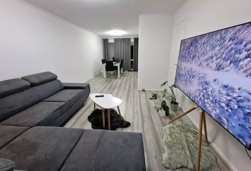 Residenssi Modern And Spacious 3 Bedrooms Family House