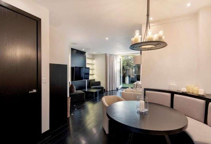 اقامتگاه Stunning 5 Bed House In London