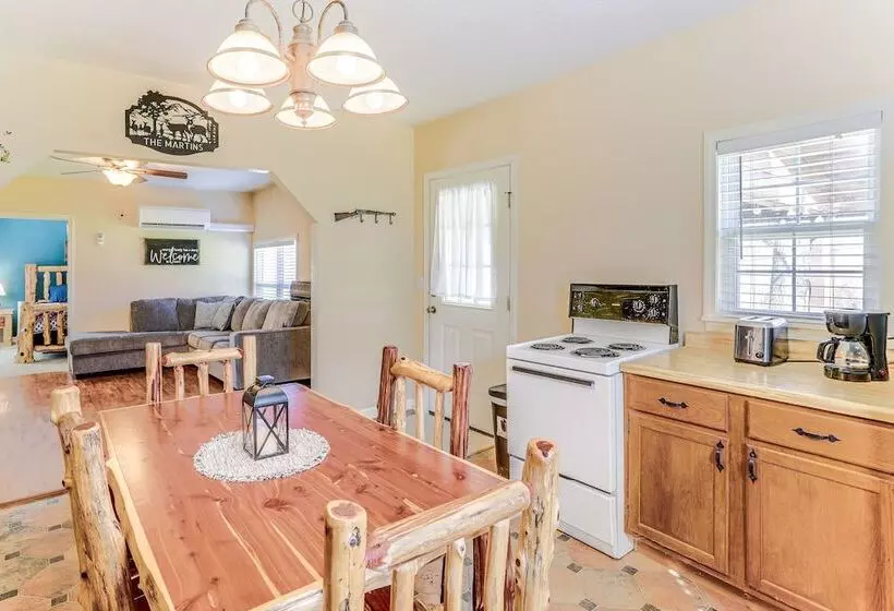 Serene Guion Cabin < 1 Mi To The White River!