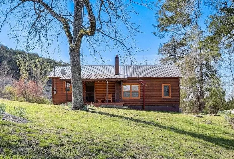 Serene Guion Cabin < 1 Mi To The White River!