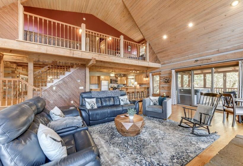 Spacious Maggie Valley Cabin W/ Waterfall On Site!