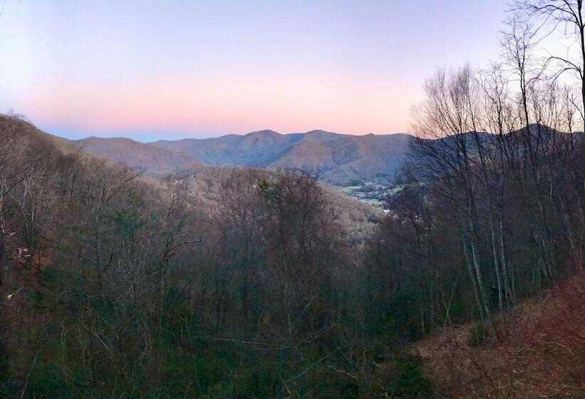 Spacious Maggie Valley Cabin W/ Waterfall On Site!
