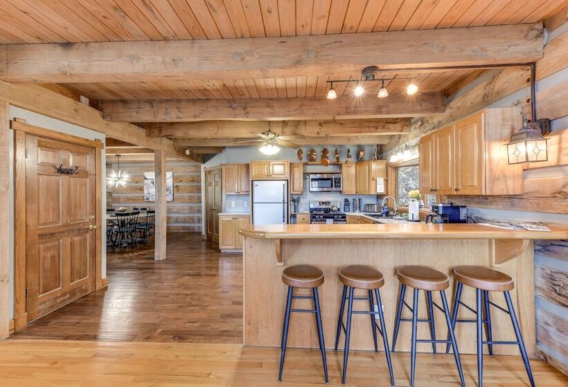 Spacious Maggie Valley Cabin W/ Waterfall On Site!