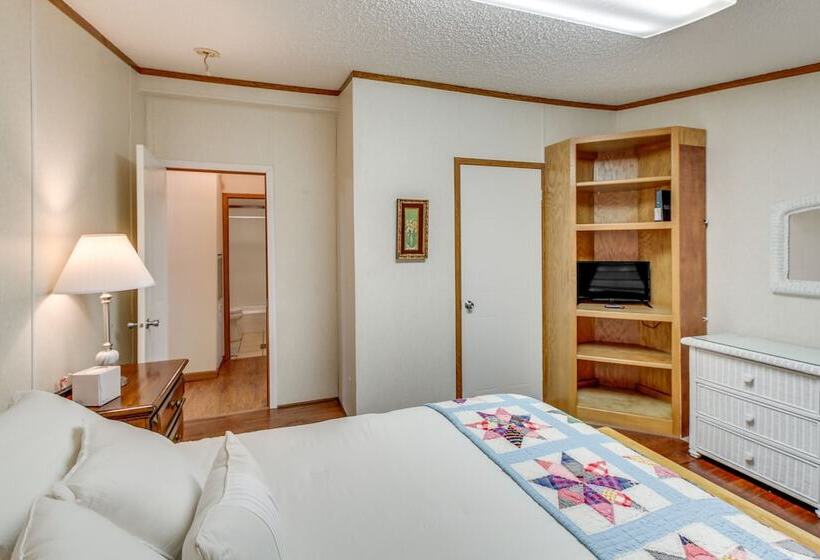 Waterfront Hot Springs Home W/ Boat Slip!