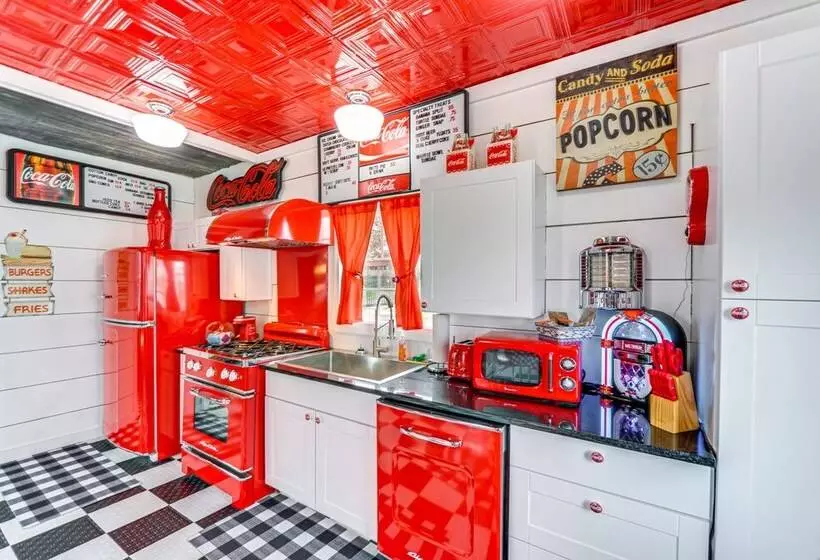 Fifties Diner Style Llano Home W/ Shared Fire Pit