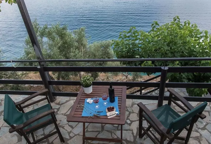 Agrilia Koromili Retreat