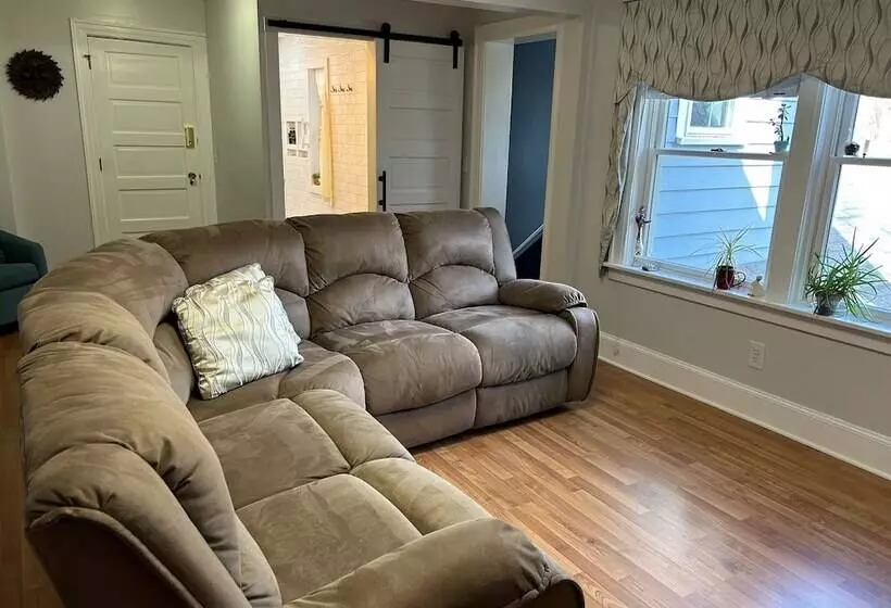 Aamiaismajoitus (B&B) 37 Oak Ridge House