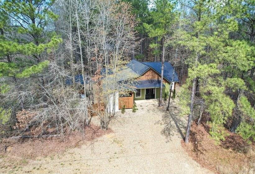 Chic Forest Hideaway In Broken Bow W/ Hot Tub