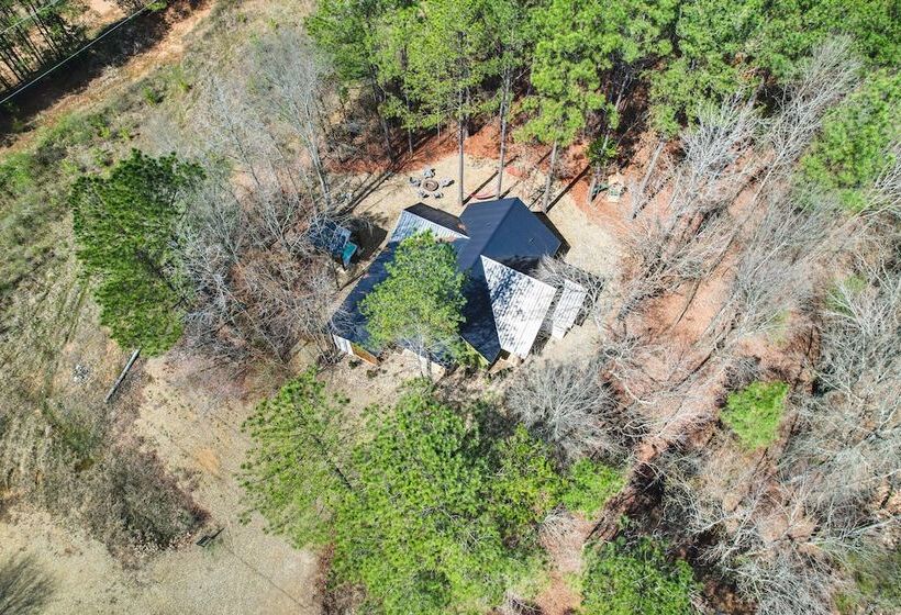 Chic Forest Hideaway In Broken Bow W/ Hot Tub
