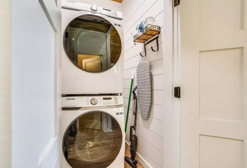 Chic Forest Hideaway In Broken Bow W/ Hot Tub