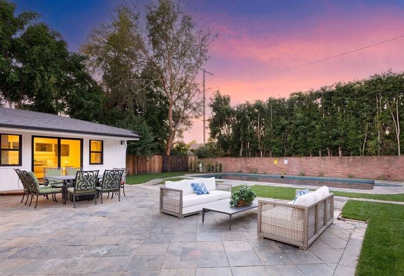 Forman By Avantstay Pool, Near Hollywood Studios