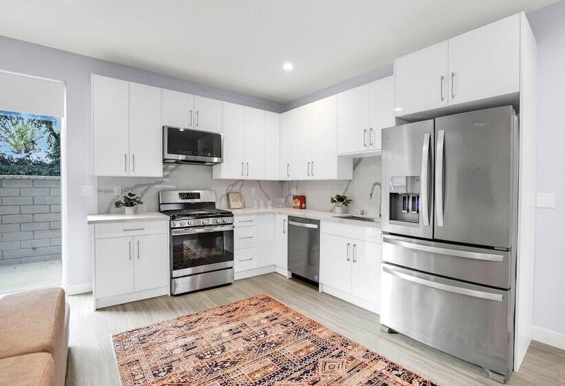 Fulton Buyout By Avantstay Sherman Oaks Estate + View