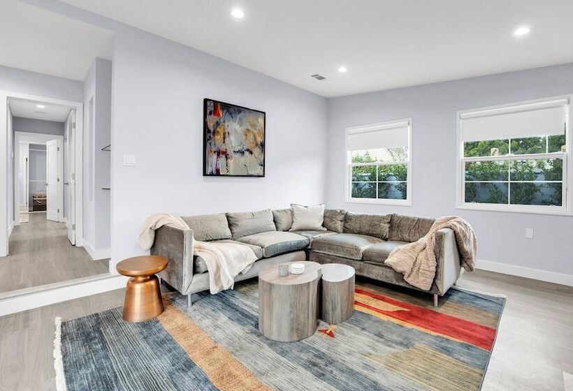 Fulton Buyout By Avantstay Sherman Oaks Estate + View